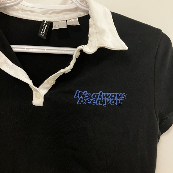 H&M x Sex Education Cropped T-shirt Size M - Picture 2 of 4